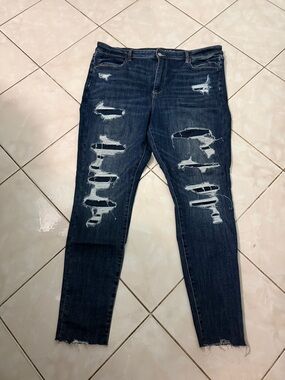 American Eagle Outfitters Women's Dark Blue Distressed Skinny Jeans